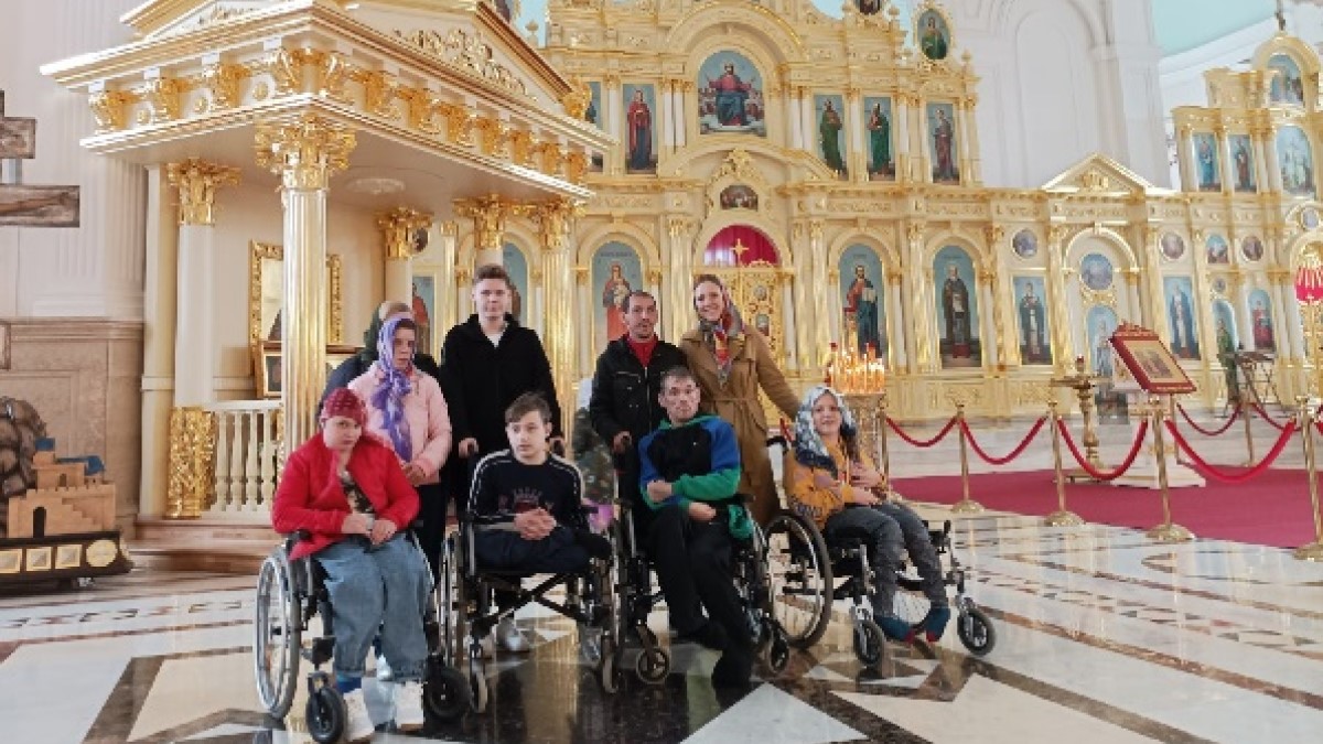 Дом Вероники на экскурсии в Спасском соборе Пензы